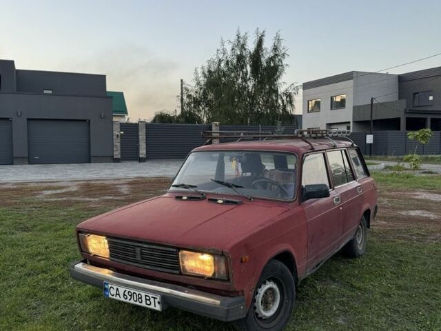 Красный ВАЗ 2104, объемом двигателя 1.5 л и пробегом 777 тыс. км за 357 $, фото 1 на Automoto.ua