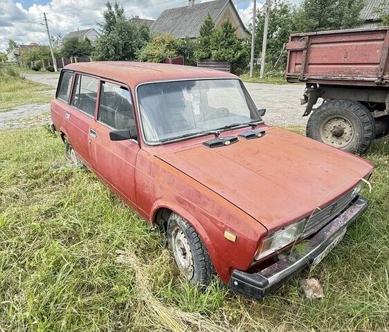 Красный ВАЗ 2104, объемом двигателя 1.5 л и пробегом 750 тыс. км за 500 $, фото 1 на Automoto.ua