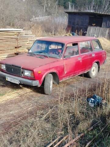 Красный ВАЗ 2104, объемом двигателя 1.57 л и пробегом 47 тыс. км за 1563 $, фото 1 на Automoto.ua