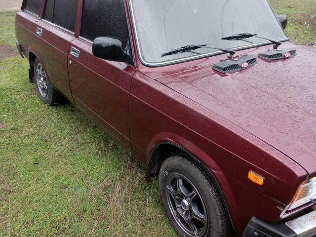 Красный ВАЗ 2104, объемом двигателя 1.6 л и пробегом 57 тыс. км за 2700 $, фото 1 на Automoto.ua