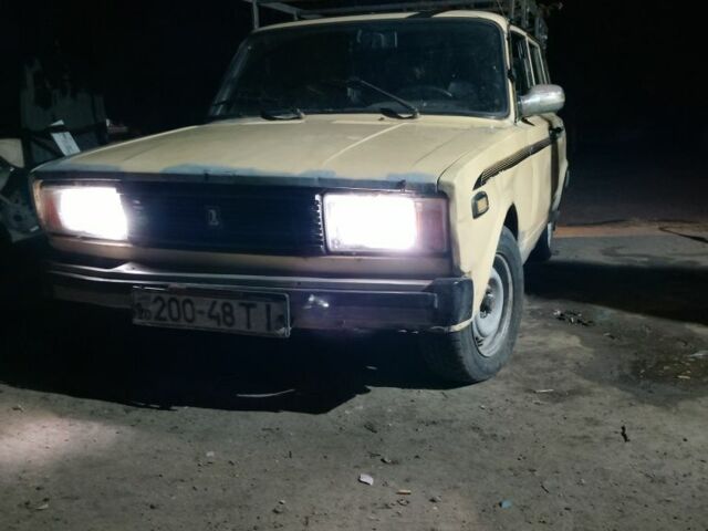 Желтый ВАЗ 2104, объемом двигателя 0 л и пробегом 16 тыс. км за 607 $, фото 1 на Automoto.ua