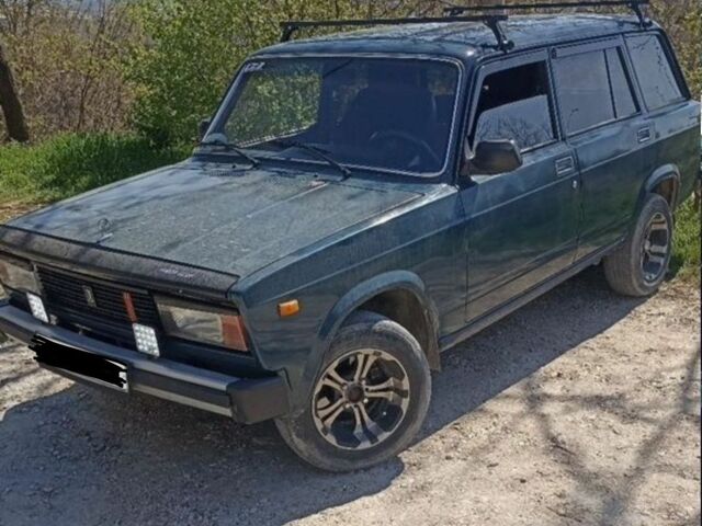Зеленый ВАЗ 2104, объемом двигателя 0 л и пробегом 105 тыс. км за 577 $, фото 1 на Automoto.ua