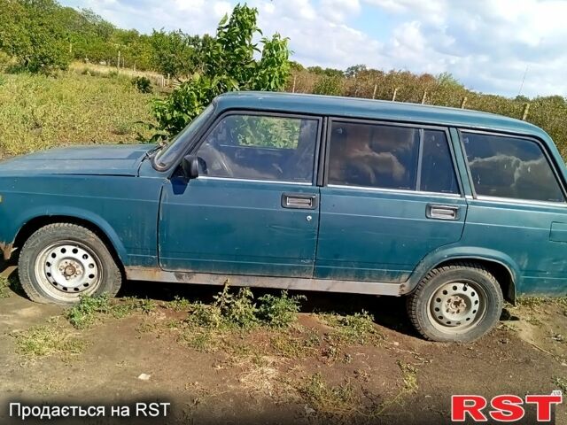 Зеленый ВАЗ 2104, объемом двигателя 1.5 л и пробегом 210 тыс. км за 1100 $, фото 1 на Automoto.ua