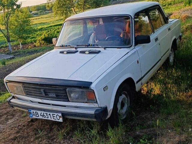 Белый ВАЗ 2105, объемом двигателя 0 л и пробегом 50 тыс. км за 447 $, фото 1 на Automoto.ua