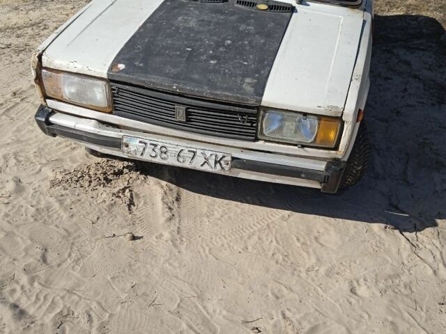 Белый ВАЗ 2105, объемом двигателя 1 л и пробегом 100 тыс. км за 369 $, фото 1 на Automoto.ua
