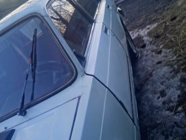 Белый ВАЗ 2105, объемом двигателя 1.5 л и пробегом 1000 тыс. км за 457 $, фото 1 на Automoto.ua