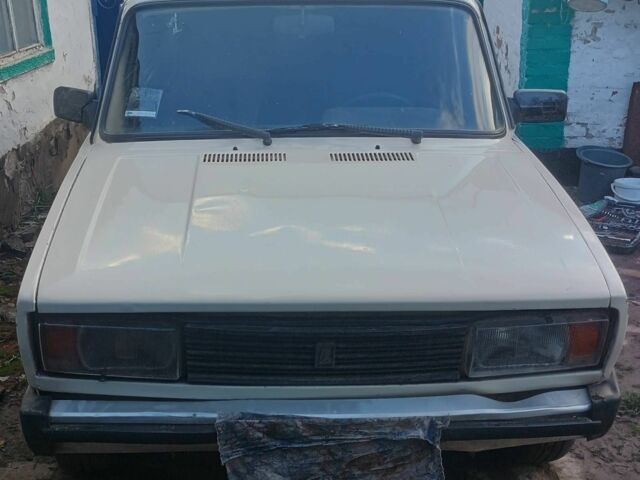 Білий ВАЗ 2105, об'ємом двигуна 1 л та пробігом 180 тис. км за 430 $, фото 1 на Automoto.ua
