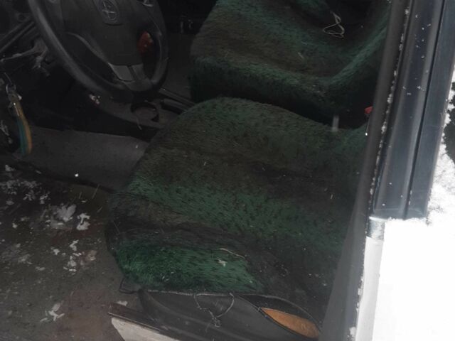 Белый ВАЗ 2105, объемом двигателя 1.5 л и пробегом 100 тыс. км за 1000 $, фото 1 на Automoto.ua