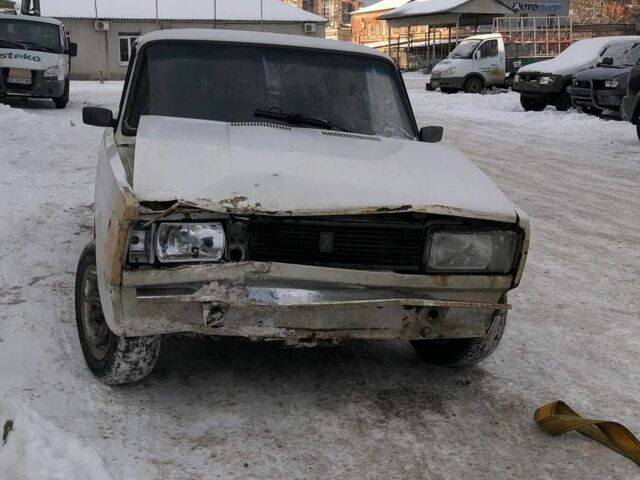 Білий ВАЗ 2105, об'ємом двигуна 1.5 л та пробігом 1000 тис. км за 346 $, фото 1 на Automoto.ua