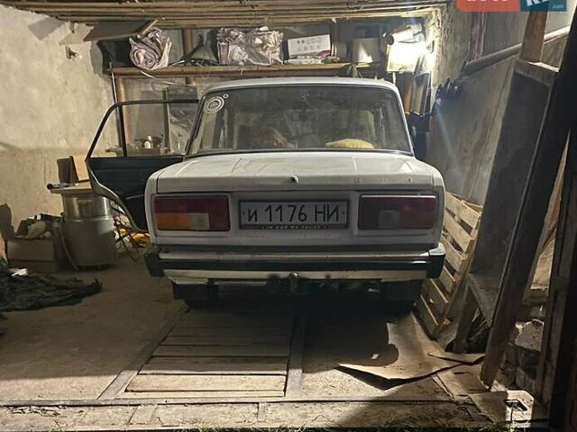 Белый ВАЗ 2105, объемом двигателя 1.7 л и пробегом 500 тыс. км за 1250 $, фото 1 на Automoto.ua