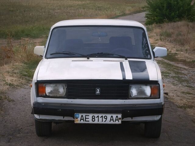 Белый ВАЗ 2105, объемом двигателя 1.3 л и пробегом 100 тыс. км за 528 $, фото 1 на Automoto.ua