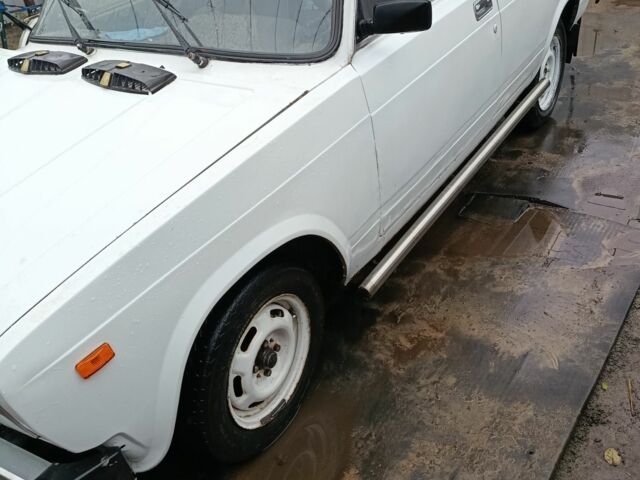 Белый ВАЗ 2105, объемом двигателя 0 л и пробегом 459 тыс. км за 357 $, фото 1 на Automoto.ua