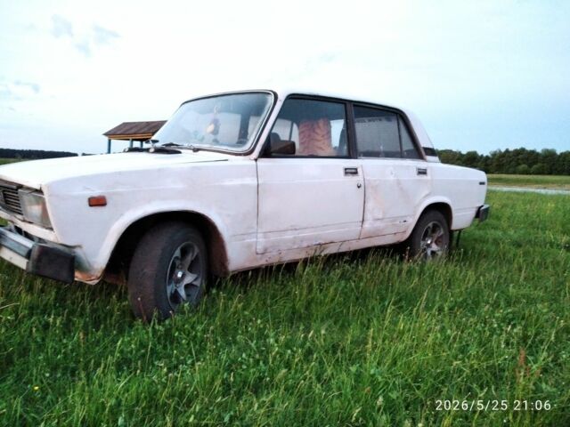Белый ВАЗ 2105, объемом двигателя 0 л и пробегом 46 тыс. км за 455 $, фото 1 на Automoto.ua