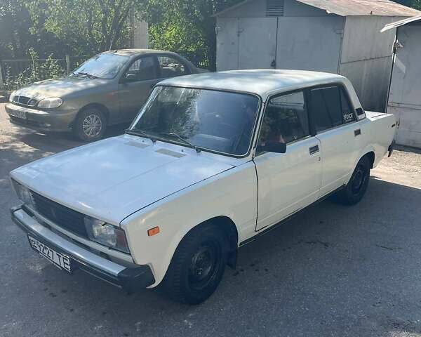 Білий ВАЗ 2105, об'ємом двигуна 1.2 л та пробігом 887 тис. км за 398 $, фото 1 на Automoto.ua