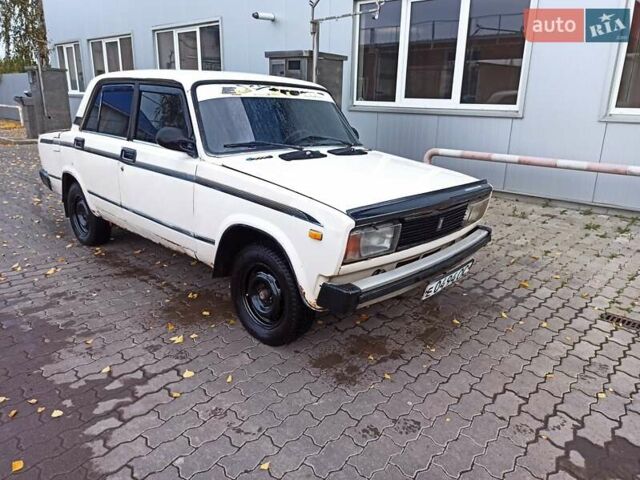 Белый ВАЗ 2105, объемом двигателя 1.6 л и пробегом 270 тыс. км за 200 $, фото 1 на Automoto.ua