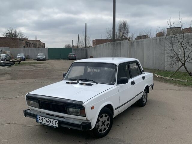 Білий ВАЗ 2105, об'ємом двигуна 1.2 л та пробігом 134 тис. км за 452 $, фото 1 на Automoto.ua