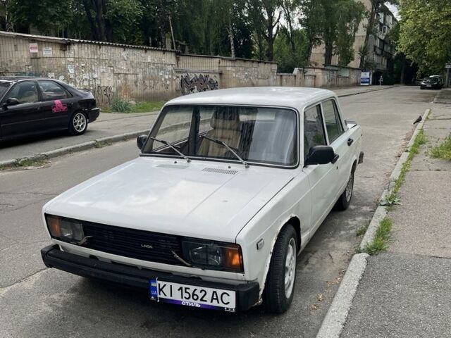 Белый ВАЗ 2105, объемом двигателя 1.2 л и пробегом 3 тыс. км за 1400 $, фото 1 на Automoto.ua