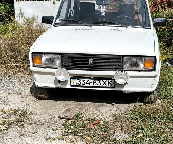 Білий ВАЗ 2105, об'ємом двигуна 1 л та пробігом 64 тис. км за 676 $, фото 1 на Automoto.ua