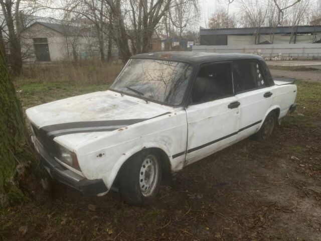 Белый ВАЗ 2105, объемом двигателя 1.4 л и пробегом 60 тыс. км за 71 $, фото 1 на Automoto.ua