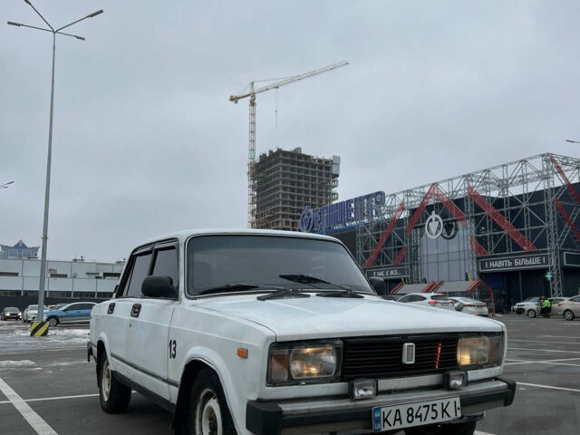Белый ВАЗ 2105, объемом двигателя 1.6 л и пробегом 100 тыс. км за 999 $, фото 1 на Automoto.ua