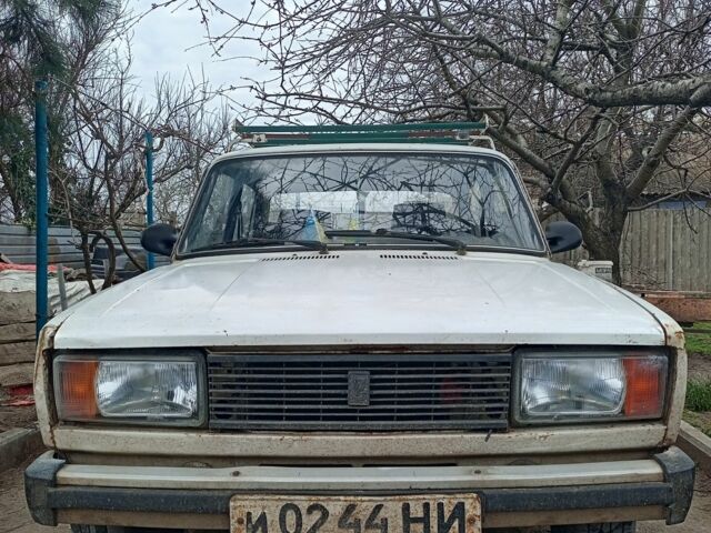 Белый ВАЗ 2105, объемом двигателя 1.5 л и пробегом 75 тыс. км за 500 $, фото 1 на Automoto.ua