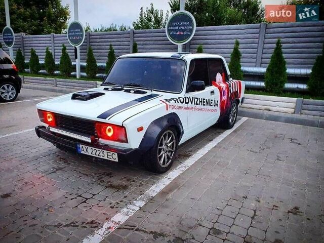 Белый ВАЗ 2105, объемом двигателя 1.7 л и пробегом 100 тыс. км за 3700 $, фото 1 на Automoto.ua