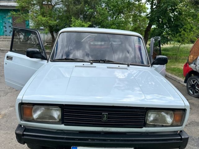 Білий ВАЗ 2105, об'ємом двигуна 1.2 л та пробігом 92 тис. км за 1021 $, фото 1 на Automoto.ua