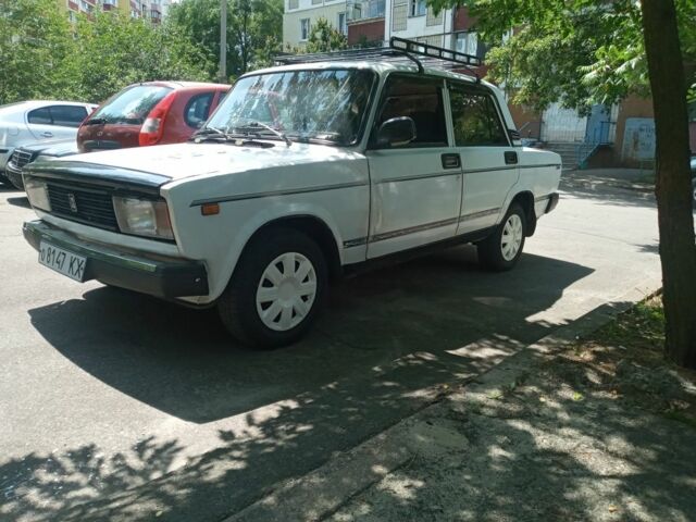 Белый ВАЗ 2105, объемом двигателя 0 л и пробегом 1000 тыс. км за 700 $, фото 1 на Automoto.ua