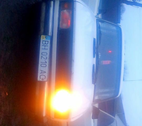 Білий ВАЗ 2105, об'ємом двигуна 1.6 л та пробігом 120 тис. км за 590 $, фото 1 на Automoto.ua