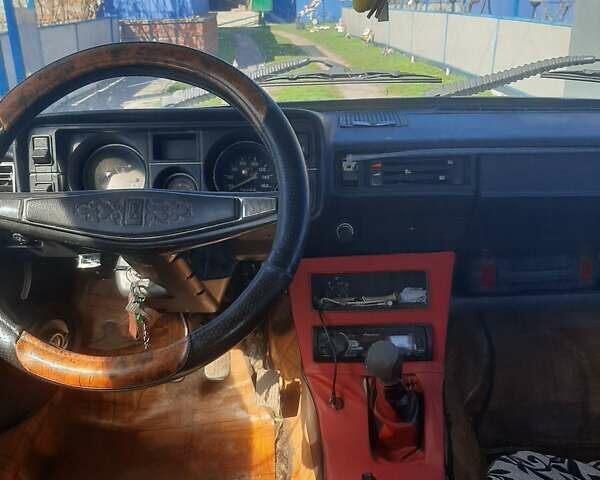 Белый ВАЗ 2105, объемом двигателя 0 л и пробегом 92 тыс. км за 550 $, фото 1 на Automoto.ua