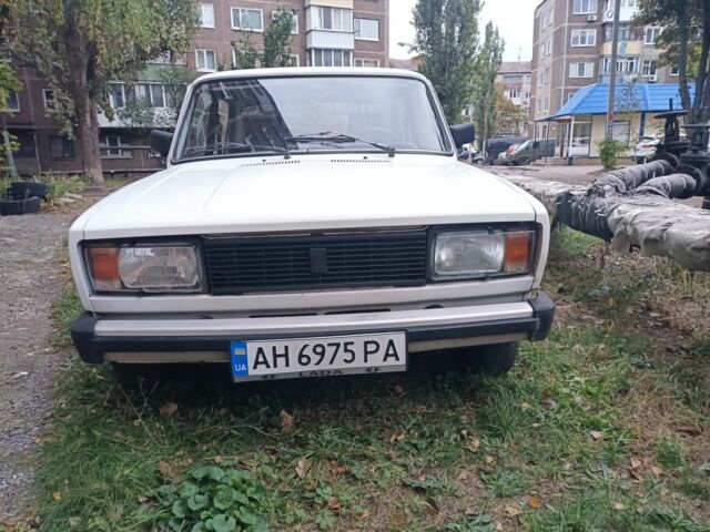 Белый ВАЗ 2105, объемом двигателя 1.5 л и пробегом 245 тыс. км за 1100 $, фото 1 на Automoto.ua