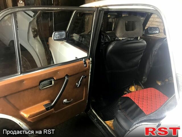 Белый ВАЗ 2105, объемом двигателя 1.3 л и пробегом 0 тыс. км за 800 $, фото 1 на Automoto.ua