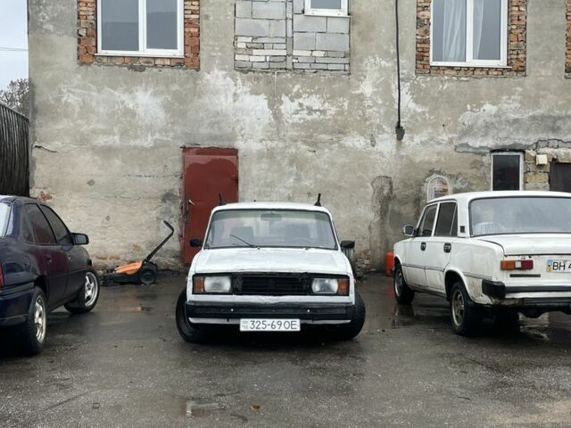 Білий ВАЗ 2105, об'ємом двигуна 1.5 л та пробігом 2 тис. км за 600 $, фото 1 на Automoto.ua