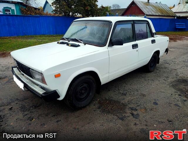 Белый ВАЗ 2105, объемом двигателя 1.2 л и пробегом 0 тыс. км за 650 $, фото 1 на Automoto.ua