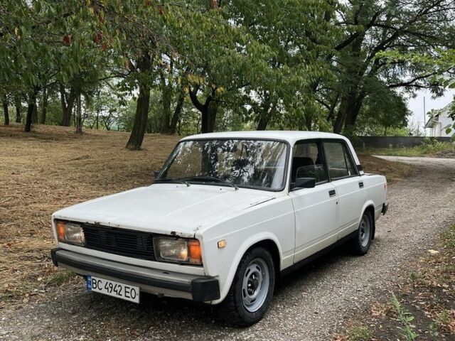 Білий ВАЗ 2105, об'ємом двигуна 1.2 л та пробігом 254 тис. км за 650 $, фото 1 на Automoto.ua