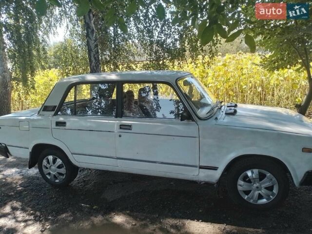 Белый ВАЗ 2105, объемом двигателя 1.29 л и пробегом 1 тыс. км за 400 $, фото 1 на Automoto.ua