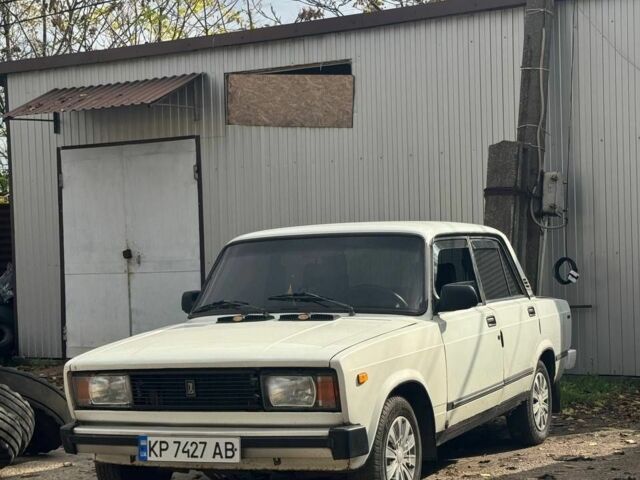 Білий ВАЗ 2105, об'ємом двигуна 1.3 л та пробігом 333 тис. км за 708 $, фото 1 на Automoto.ua