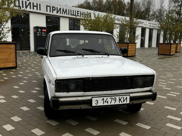 Білий ВАЗ 2105, об'ємом двигуна 1.3 л та пробігом 150 тис. км за 762 $, фото 1 на Automoto.ua