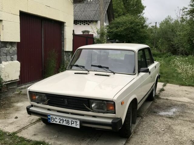 Белый ВАЗ 2105, объемом двигателя 1.2 л и пробегом 110 тыс. км за 1700 $, фото 1 на Automoto.ua
