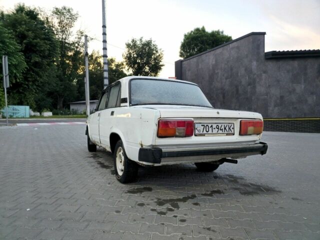 Белый ВАЗ 2105, объемом двигателя 0 л и пробегом 111 тыс. км за 224 $, фото 1 на Automoto.ua