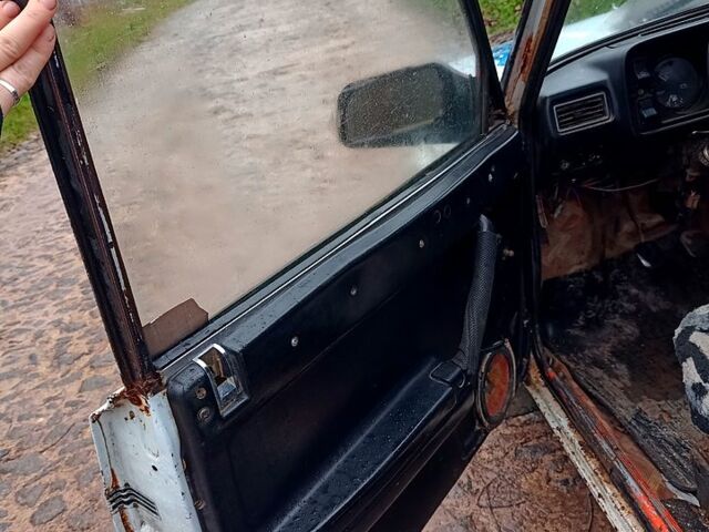 Білий ВАЗ 2105, об'ємом двигуна 1.5 л та пробігом 0 тис. км за 450 $, фото 1 на Automoto.ua