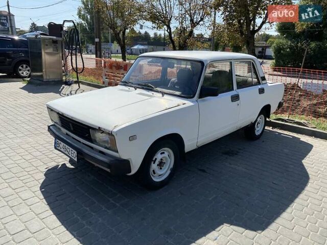 Белый ВАЗ 2105, объемом двигателя 1.46 л и пробегом 80 тыс. км за 1500 $, фото 1 на Automoto.ua