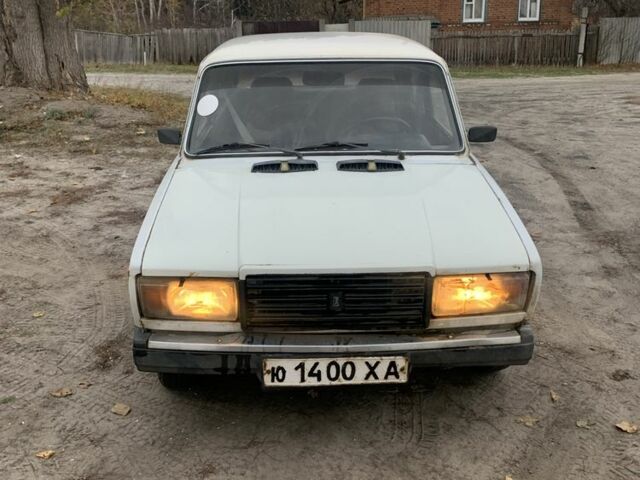 Белый ВАЗ 2105, объемом двигателя 1.5 л и пробегом 76 тыс. км за 550 $, фото 1 на Automoto.ua