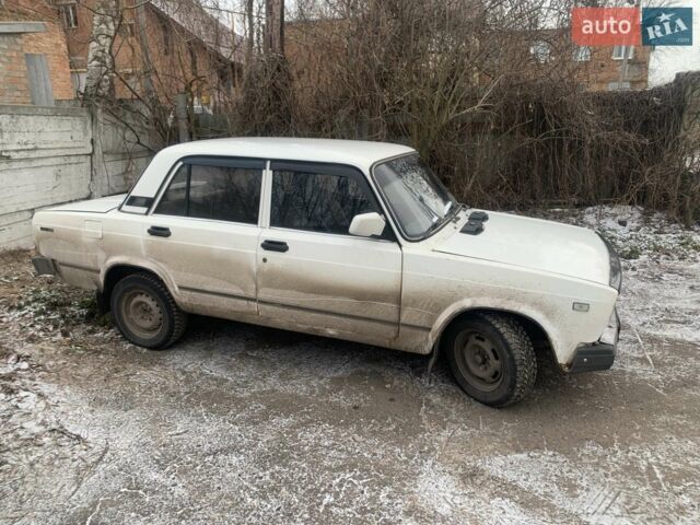 Белый ВАЗ 2105, объемом двигателя 1.3 л и пробегом 40 тыс. км за 445 $, фото 1 на Automoto.ua
