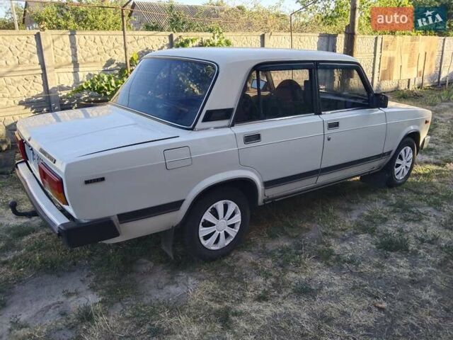 Белый ВАЗ 2105, объемом двигателя 1.29 л и пробегом 53 тыс. км за 1000 $, фото 1 на Automoto.ua
