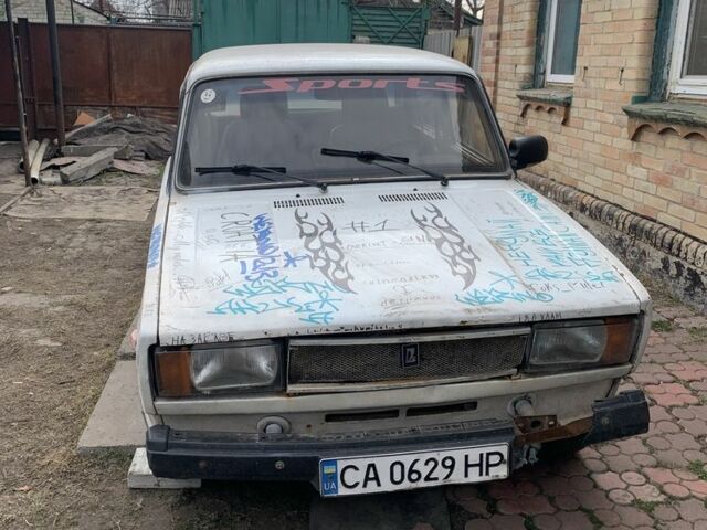 Белый ВАЗ 2105, объемом двигателя 1.3 л и пробегом 48 тыс. км за 181 $, фото 1 на Automoto.ua