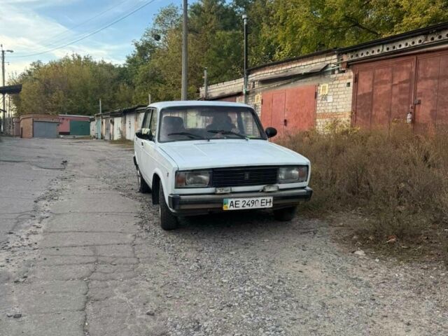 Білий ВАЗ 2105, об'ємом двигуна 1.5 л та пробігом 200 тис. км за 350 $, фото 1 на Automoto.ua