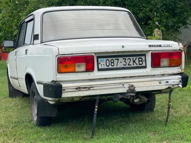 Белый ВАЗ 2105, объемом двигателя 1.3 л и пробегом 79 тыс. км за 247 $, фото 1 на Automoto.ua