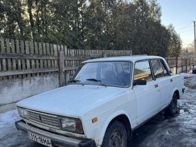 Белый ВАЗ 2105, объемом двигателя 1.3 л и пробегом 3 тыс. км за 375 $, фото 1 на Automoto.ua