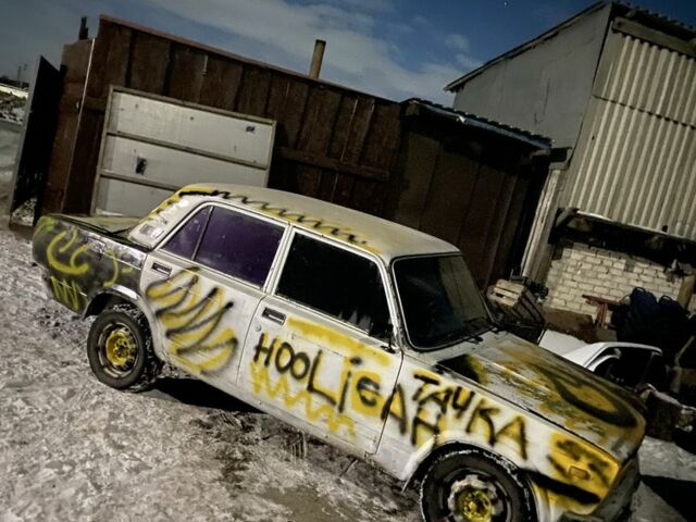 Білий ВАЗ 2105, об'ємом двигуна 0 л та пробігом 100 тис. км за 500 $, фото 1 на Automoto.ua